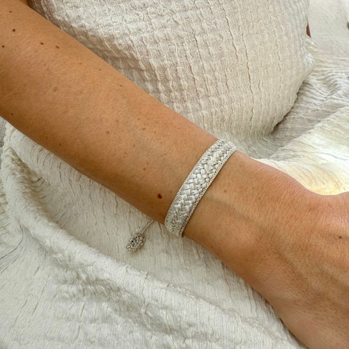 Ava_bracelet_porte